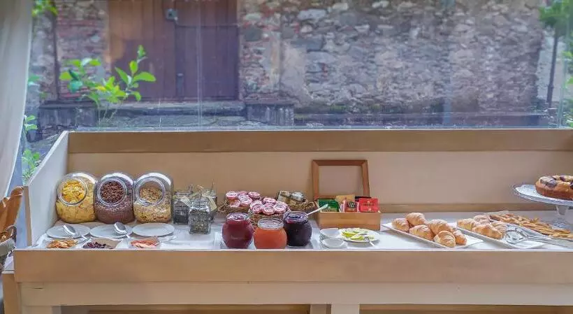 Hotelli Relais Corte Rodeschi