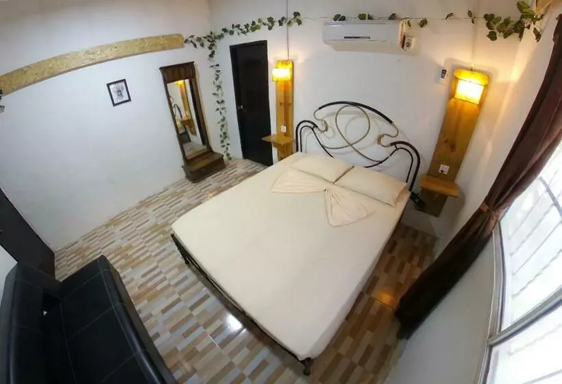 ペンション Akainoie