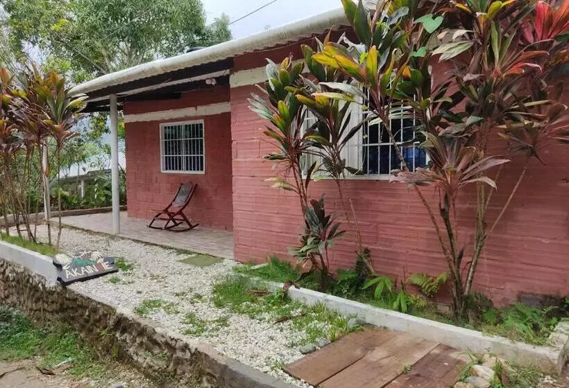 ペンション Akainoie