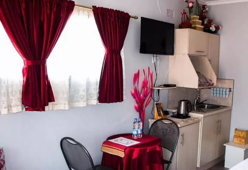 پانسیون Kwampofu Guest House
