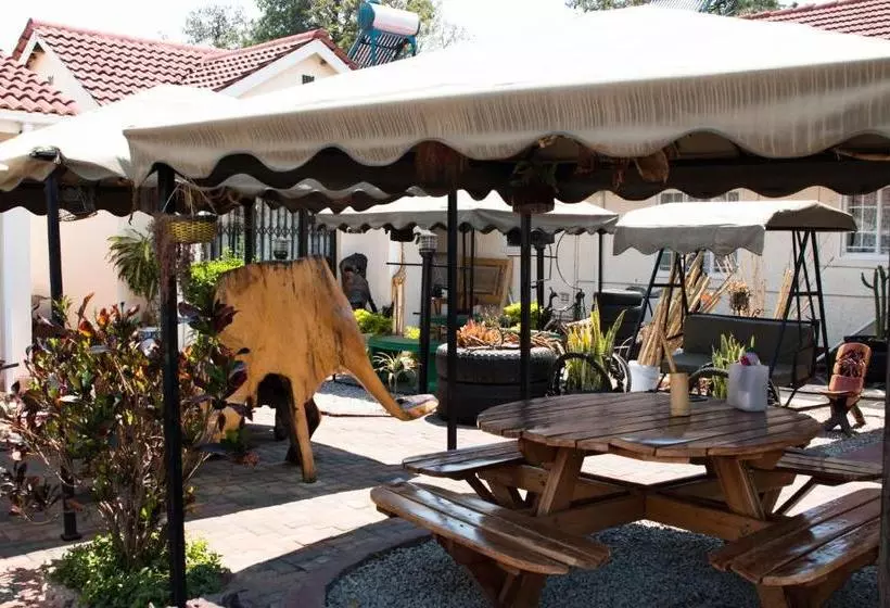 پانسیون Kwampofu Guest House