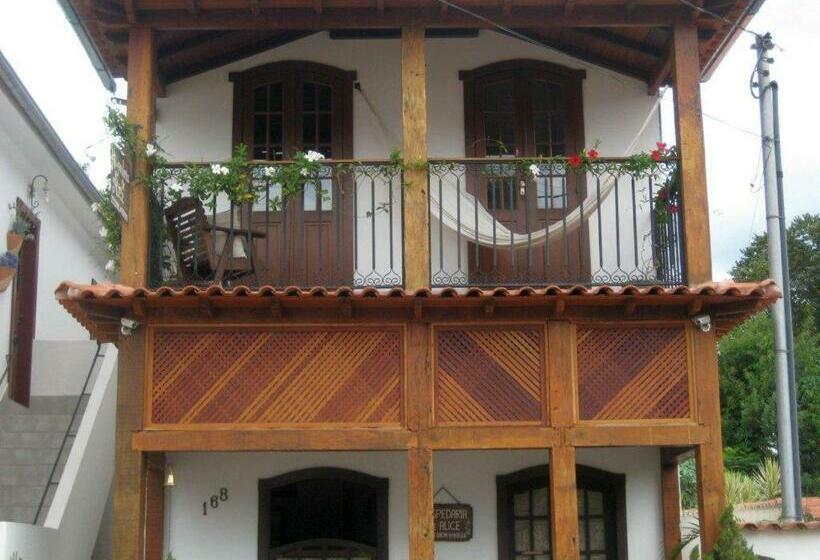 Pension Hospedaria De Alice