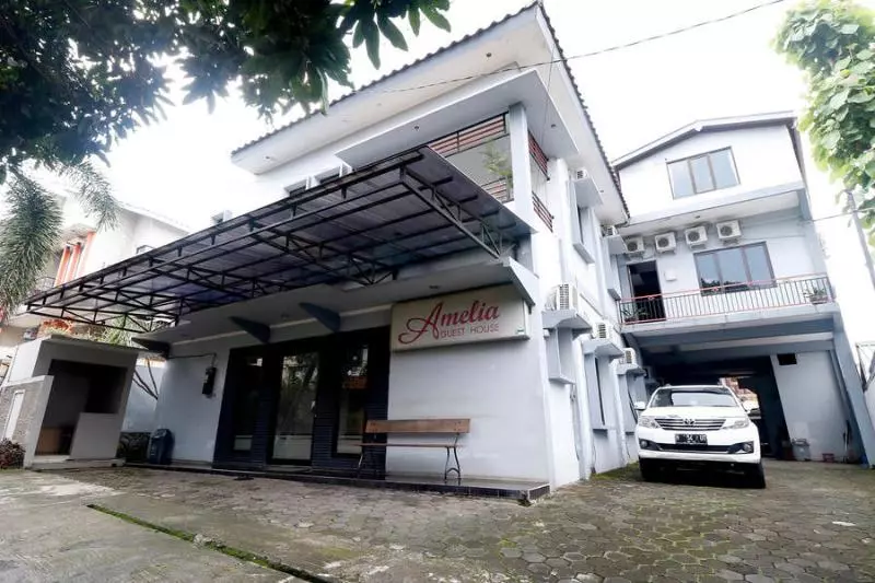 Majatalo Reddoorz Plus Near Undip Tembalang