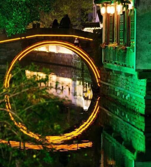 Пансион Suzhou Jade Snow Lodge