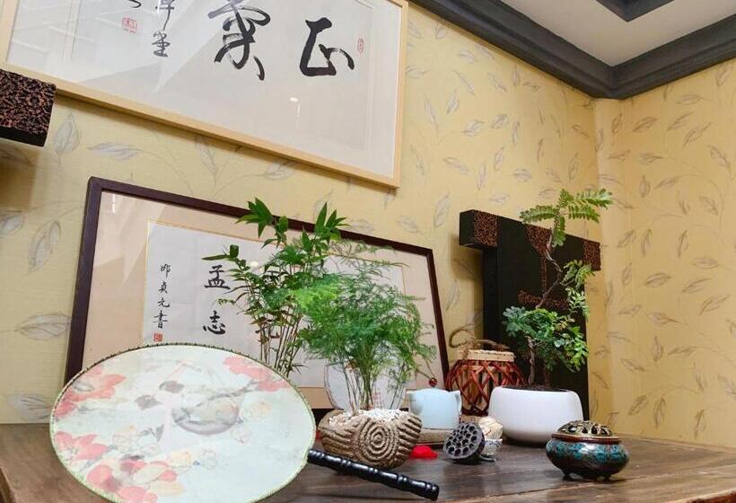 Пансион Suzhou Jade Snow Lodge