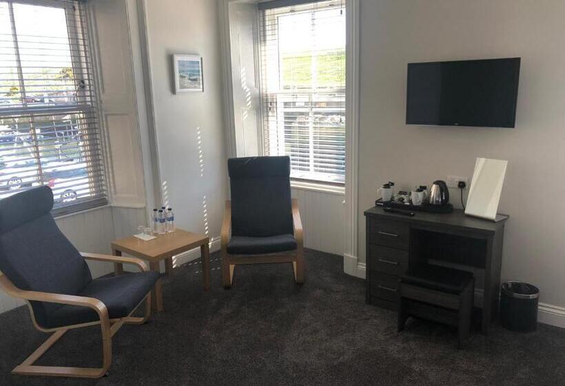 בית מלון כפרי The Ships Quarters