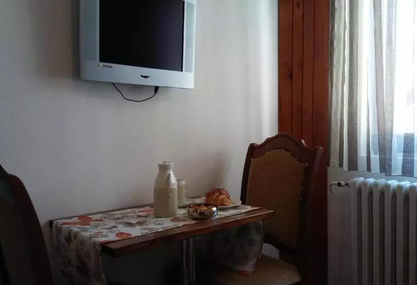 پانسیون Guest House Villa Castio