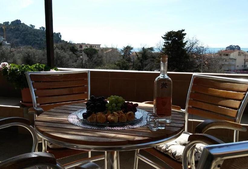 Pensjonat Guest House Villa Castio