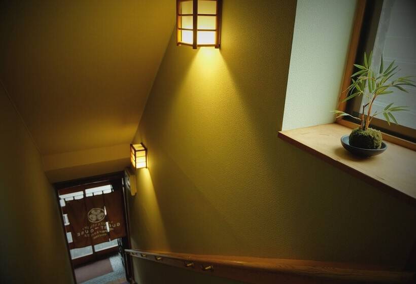 פנסיון Narita Sando Guesthouse