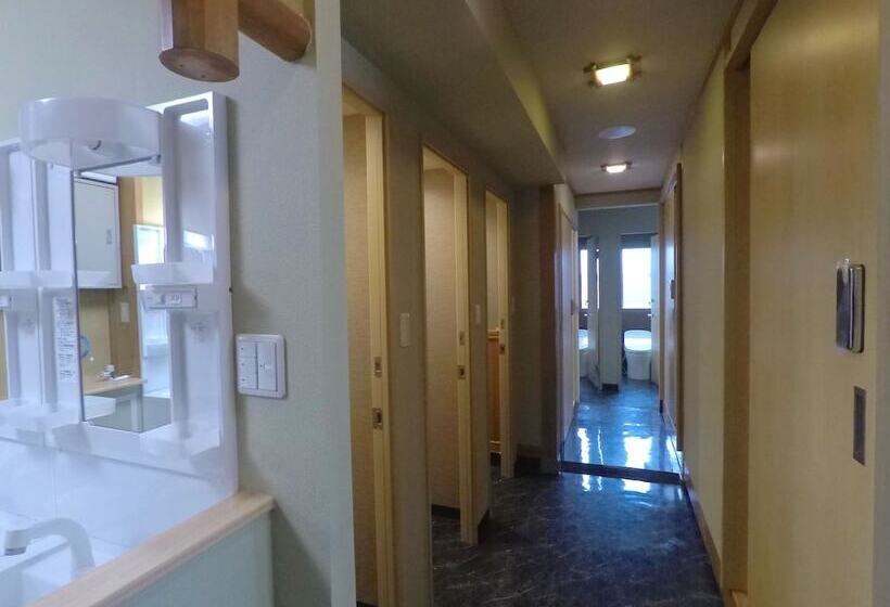 פנסיון Narita Sando Guesthouse