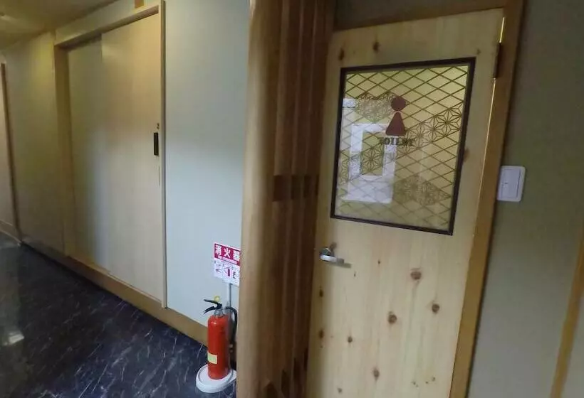 Majatalo Narita Sando Guesthouse