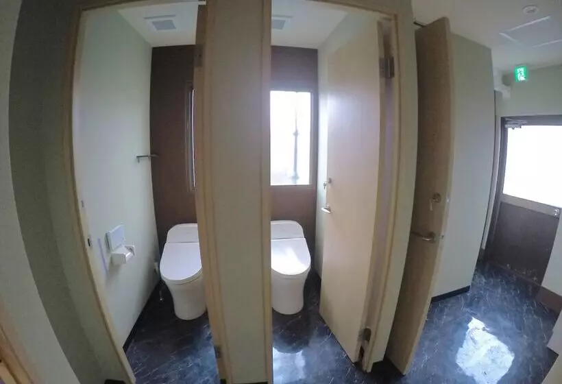 Majatalo Narita Sando Guesthouse