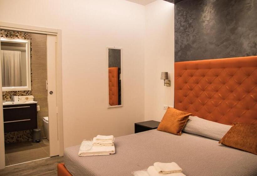 پانسیون Double A Guest House