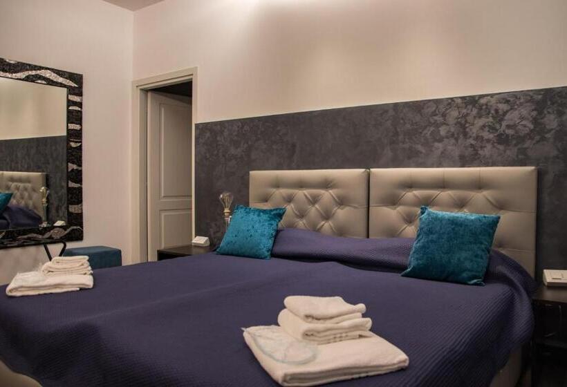 پانسیون Double A Guest House