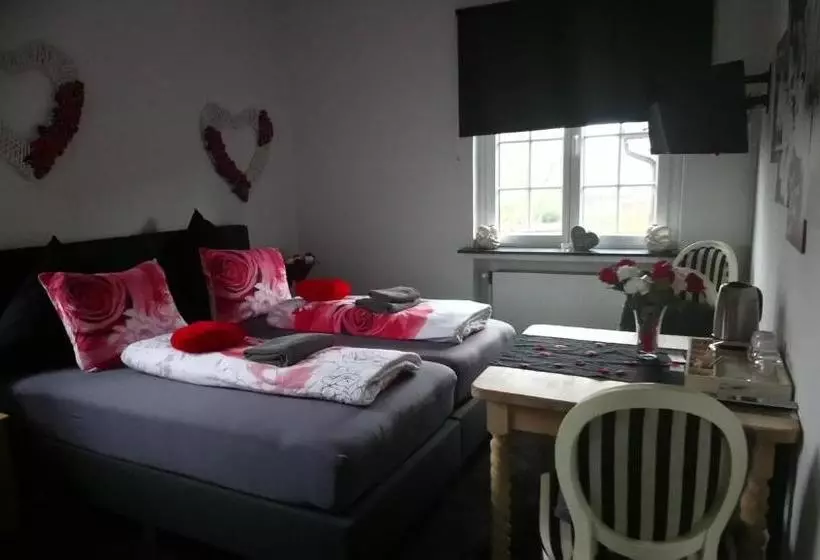 ベッドアンドブレックファースト Bed Und Breakfast Die Perle Von Gronau