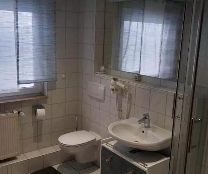 Kapselihotelli Auszeit Im Euro Rastpark Guxhagen