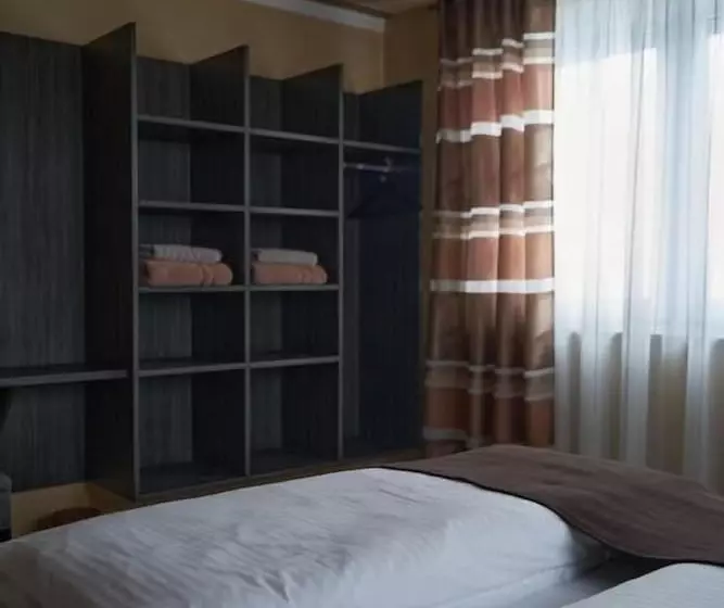 Kapselihotelli Auszeit Im Euro Rastpark Guxhagen