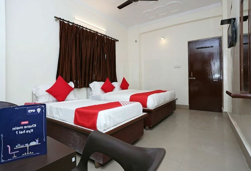 Oyo 11623 Hotel Shiva Palace