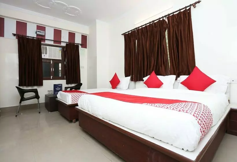 Oyo 11623 Hotel Shiva Palace