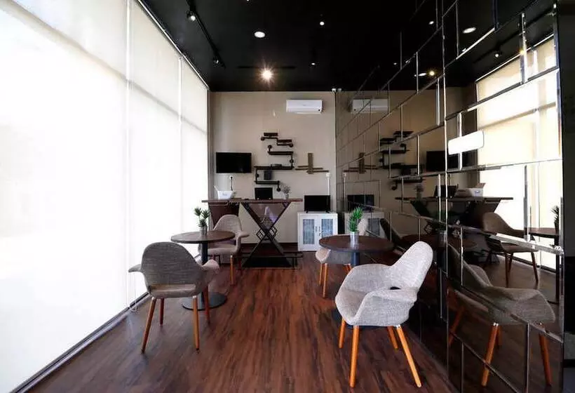 Majatalo Reddoorz Plus Near Universitas Sumatera Utara