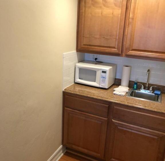 Harborside Motel & Marina