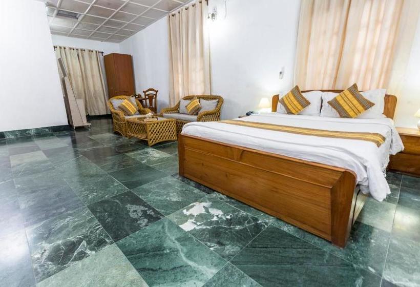 منتجع Zone Niathu Dimapur By The Park