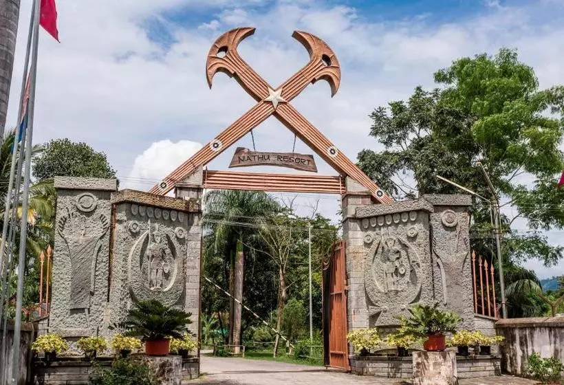 リゾートホテル Zone Niathu Dimapur By The Park