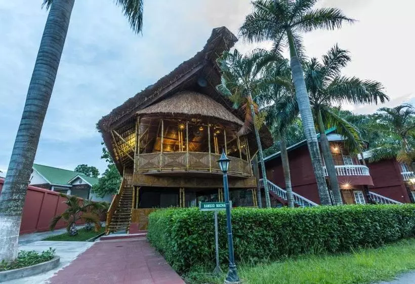 リゾートホテル Zone Niathu Dimapur By The Park