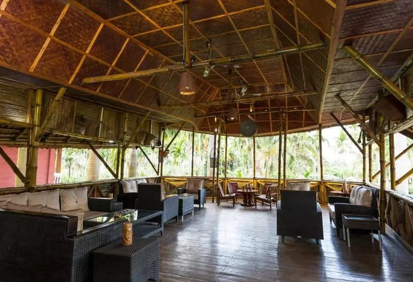 リゾートホテル Zone Niathu Dimapur By The Park