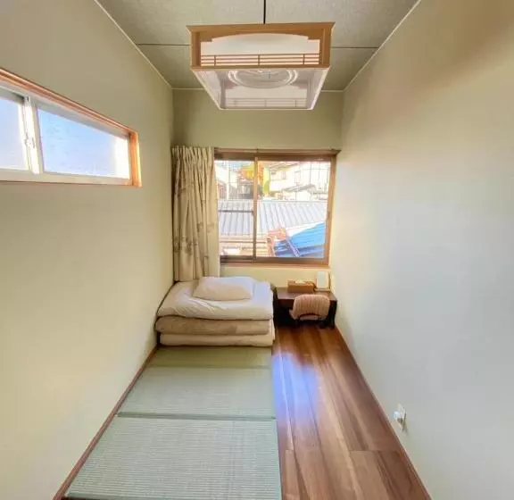 پانسیون Guesthouse Takayama Hanzansha