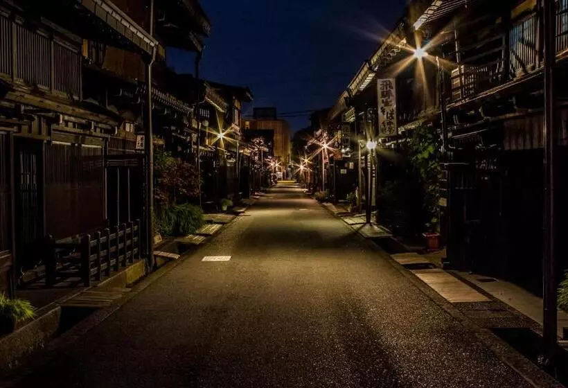 پانسیون Guesthouse Takayama Hanzansha