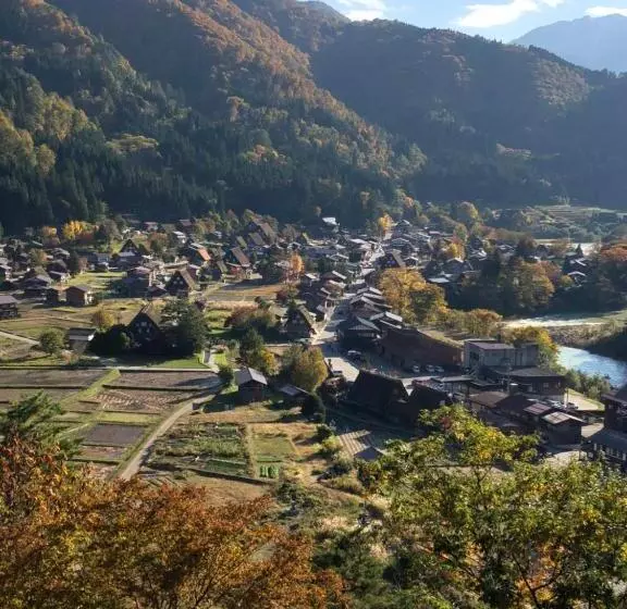 پانسیون Guesthouse Takayama Hanzansha