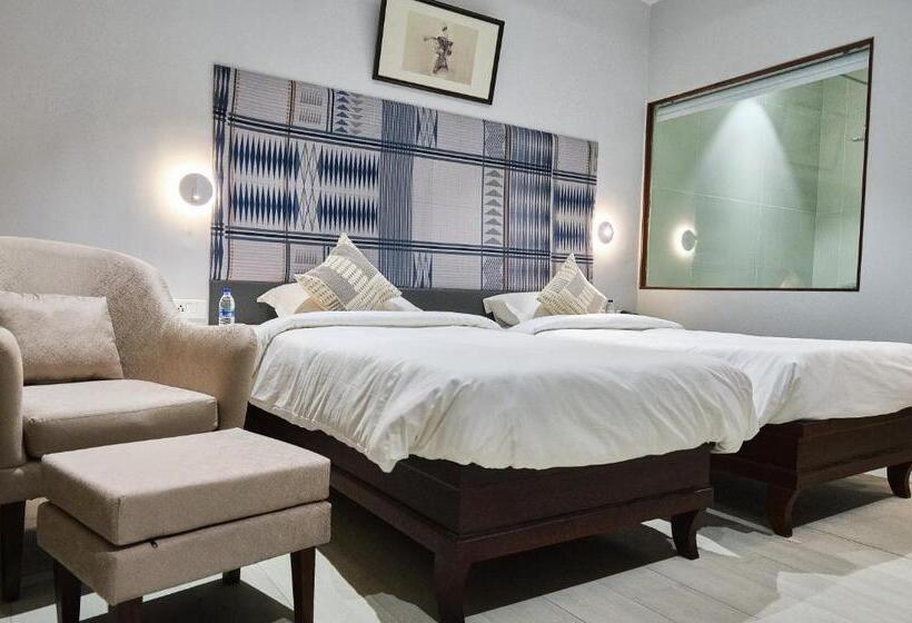 منتجع Zone Niathu Dimapur By The Park