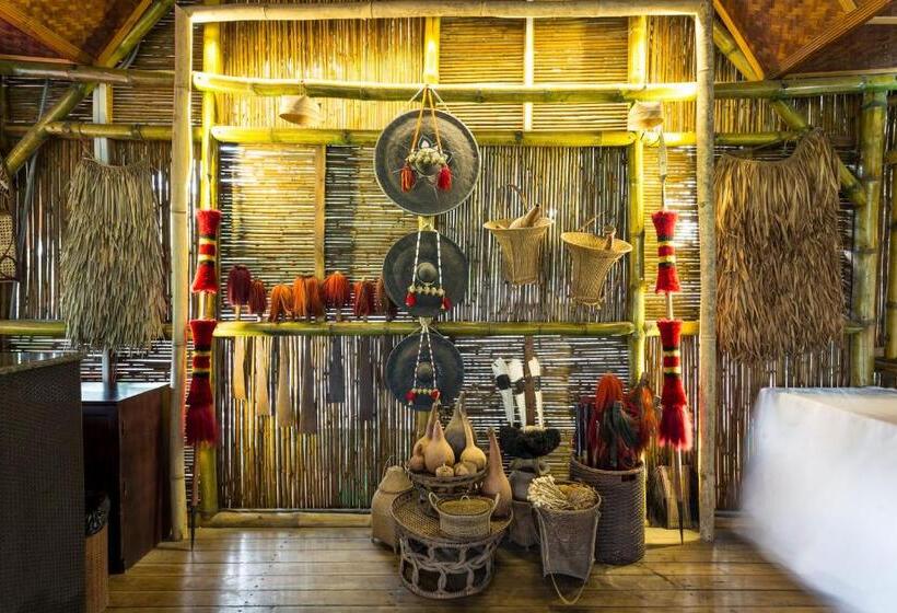 منتجع Zone Niathu Dimapur By The Park