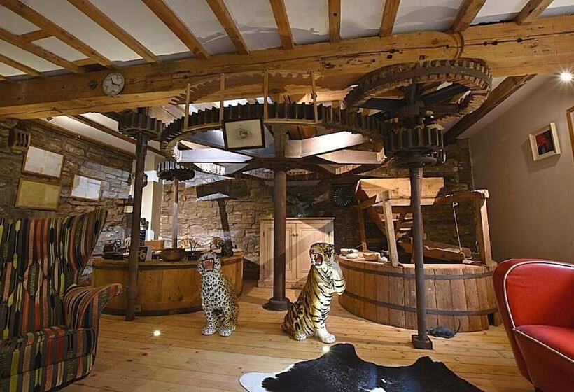 ベッドアンドブレックファースト Low Mill Guesthouse