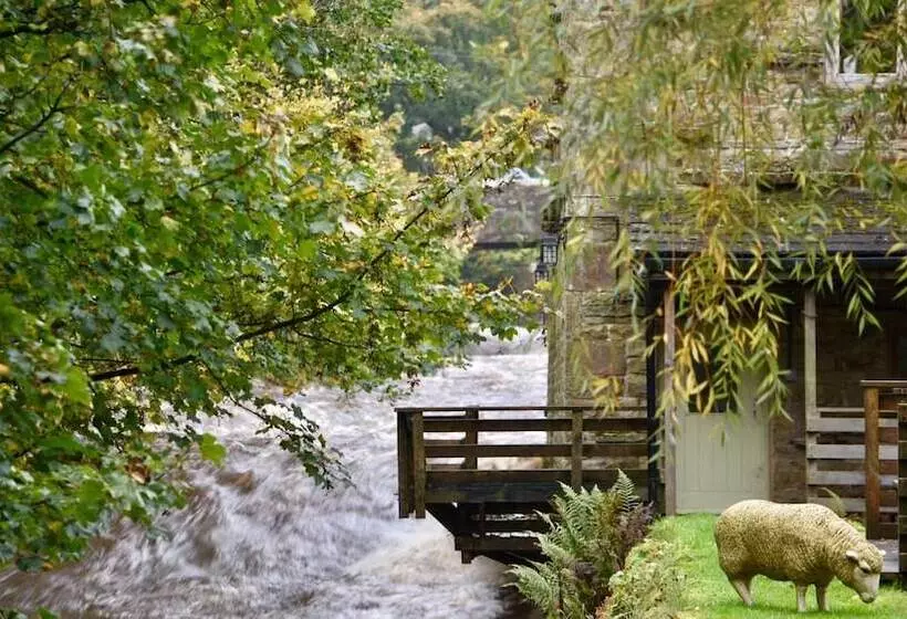 Aamiaismajoitus (B&B) Low Mill Guesthouse