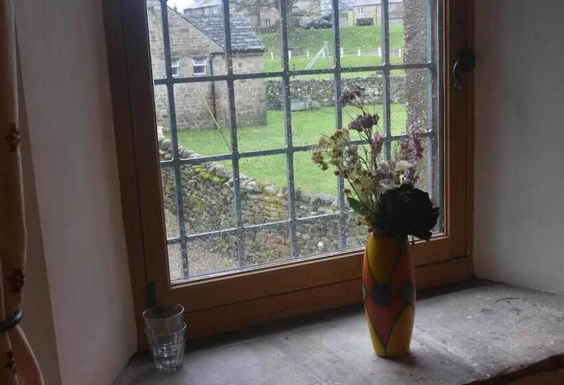 ベッドアンドブレックファースト Low Mill Guesthouse