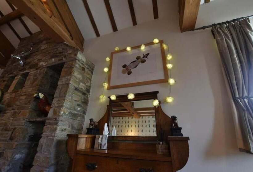 ベッドアンドブレックファースト Low Mill Guesthouse