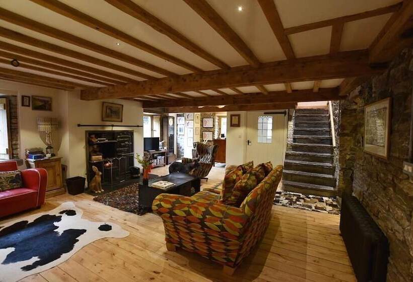 ベッドアンドブレックファースト Low Mill Guesthouse