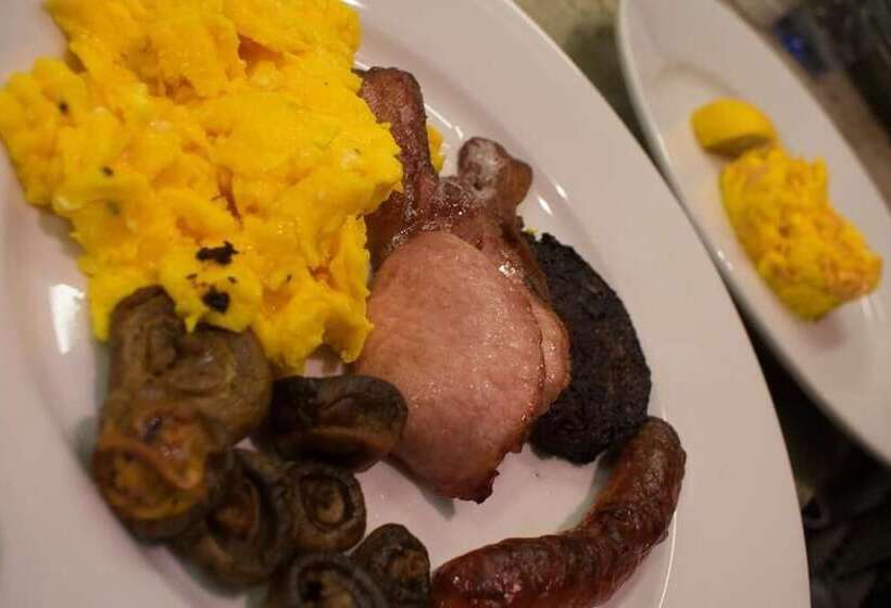 ベッドアンドブレックファースト Low Mill Guesthouse