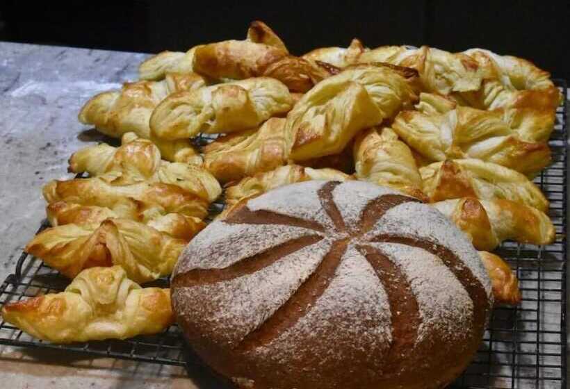 ベッドアンドブレックファースト Low Mill Guesthouse