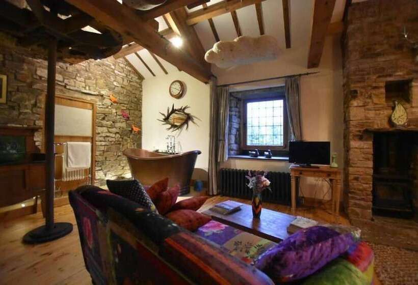 ベッドアンドブレックファースト Low Mill Guesthouse