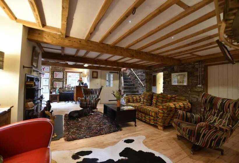 ベッドアンドブレックファースト Low Mill Guesthouse