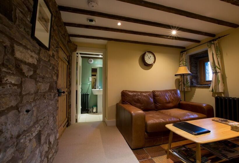 ベッドアンドブレックファースト Low Mill Guesthouse