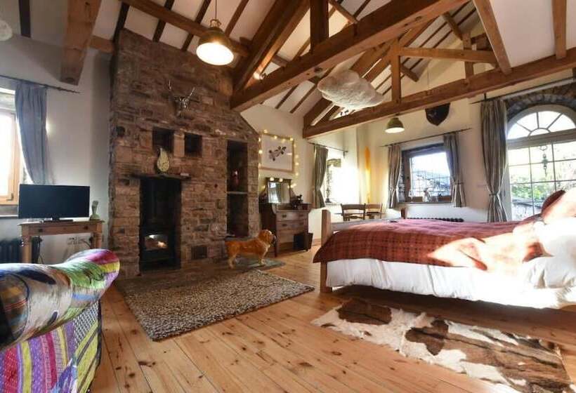 ベッドアンドブレックファースト Low Mill Guesthouse