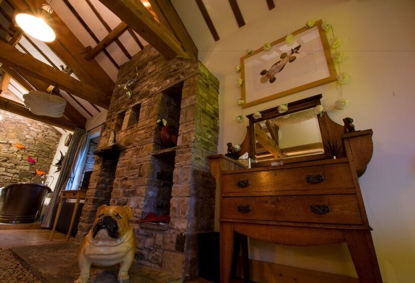 ベッドアンドブレックファースト Low Mill Guesthouse