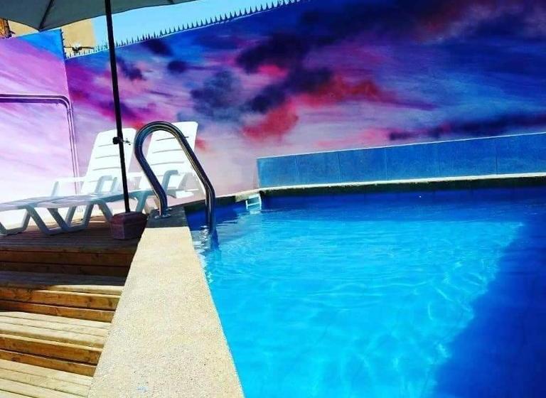 פנסיון Aotea Hostel Iquique