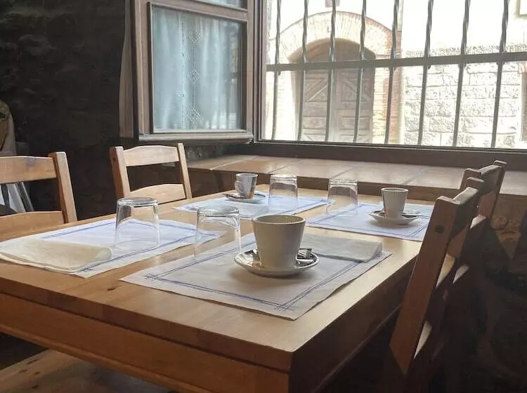 Retkeilymaja Restaurante La Posada De Santa Rita