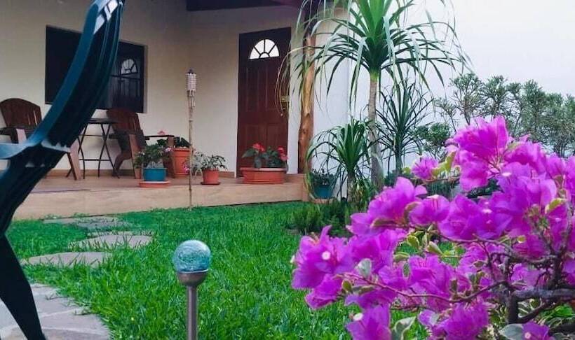 پانسیون Hostal Deyluwin