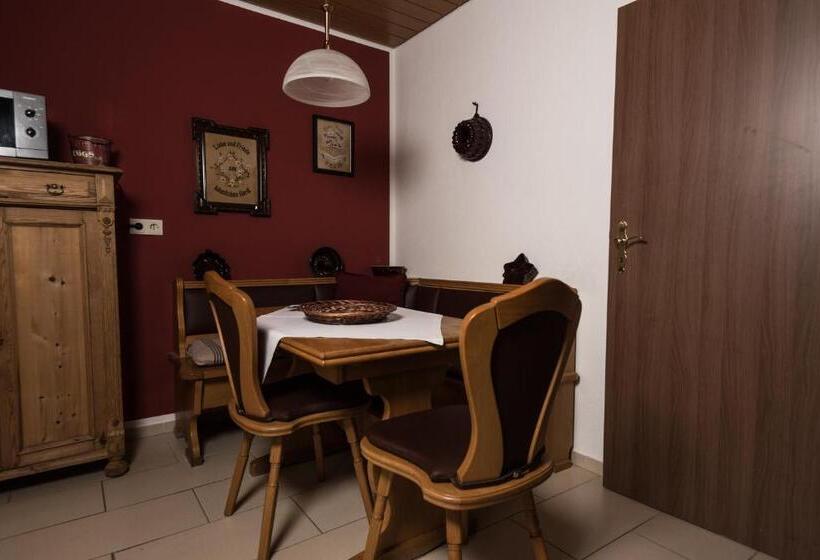 ペンション Jagdschloss Fahrenbühl Hotel Garni